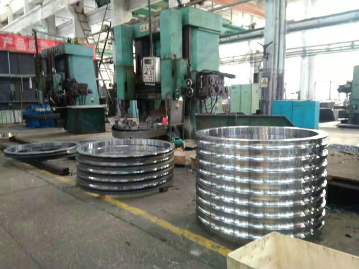 立車磨頭應(yīng)用現(xiàn)場(chǎng)